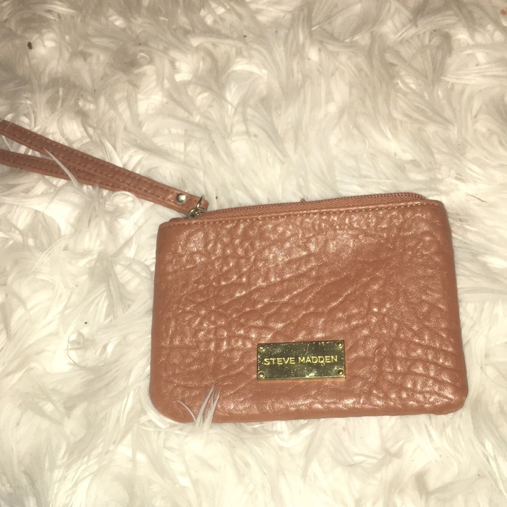 Wristlet